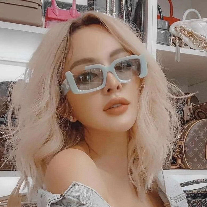 Off Notch Design Sun Glasses